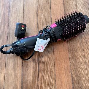 Revlon blow dryer brush!